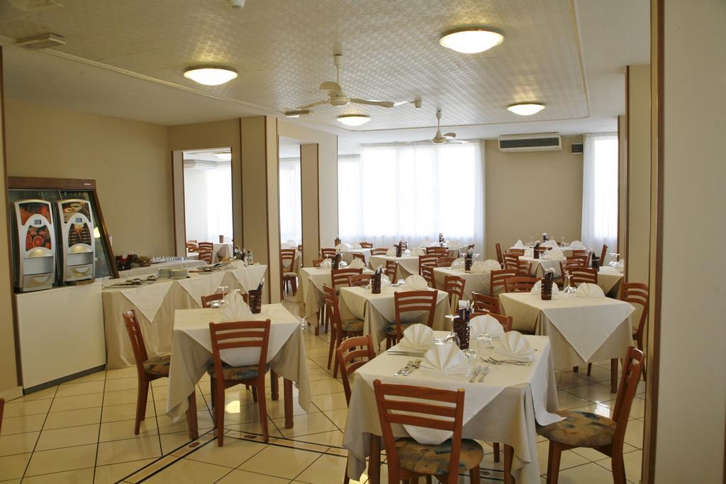 تّشيرفييا Hotel Primula Azzurra المظهر الخارجي الصورة